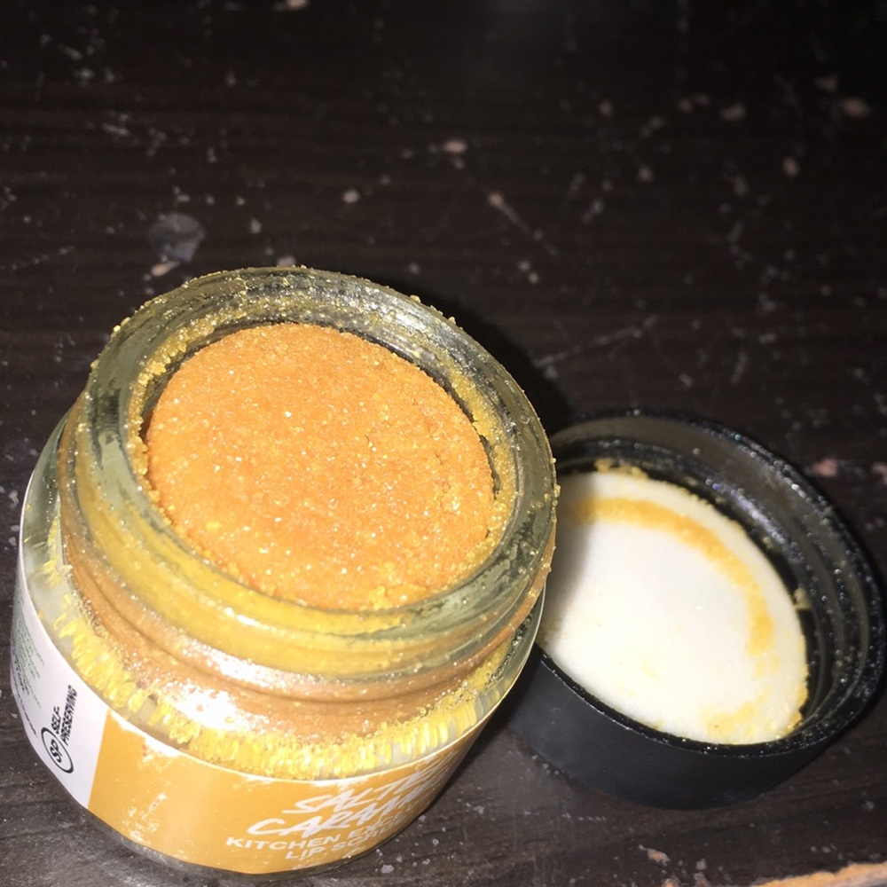 Lush salted caramel kitchen lip scrub RARE! - Picture 5 of 8